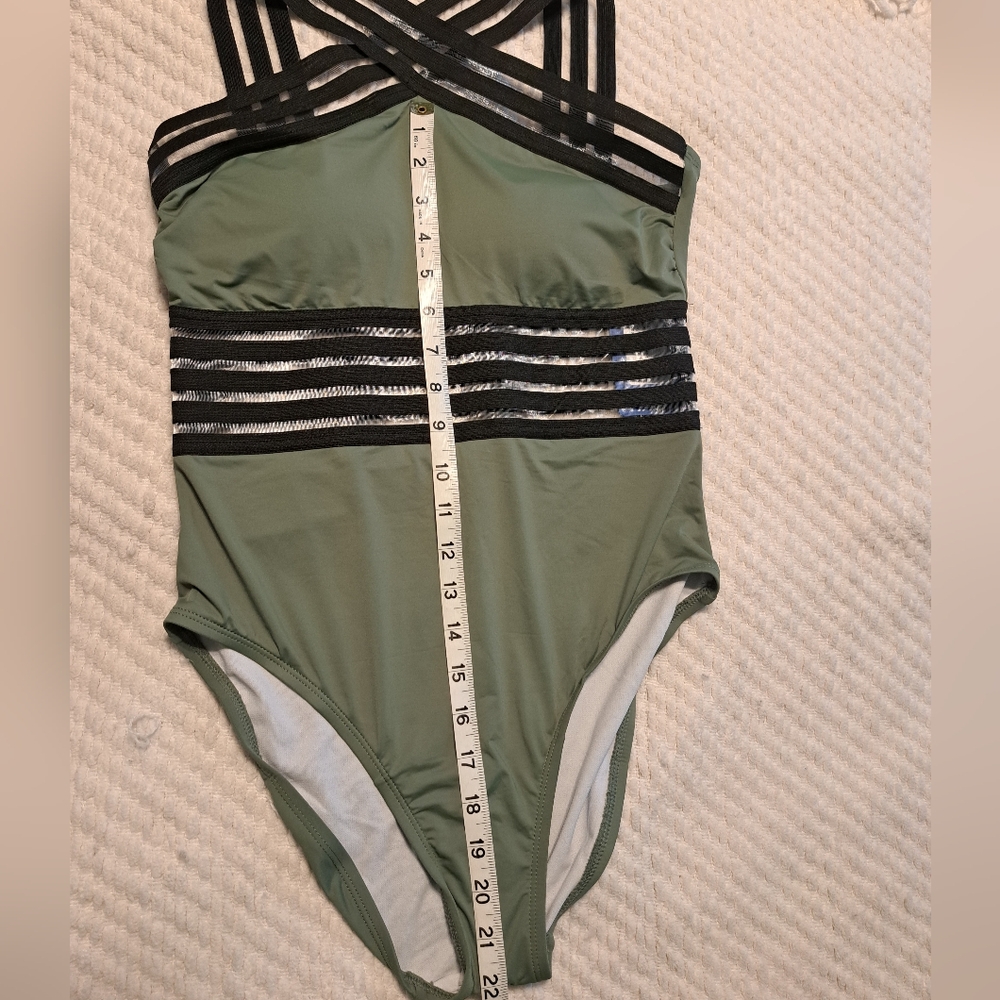 Hilor One Piece Swimsuit - Picture 13 of 13